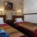 Spot Hotel *