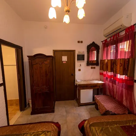 Spot Hotel *